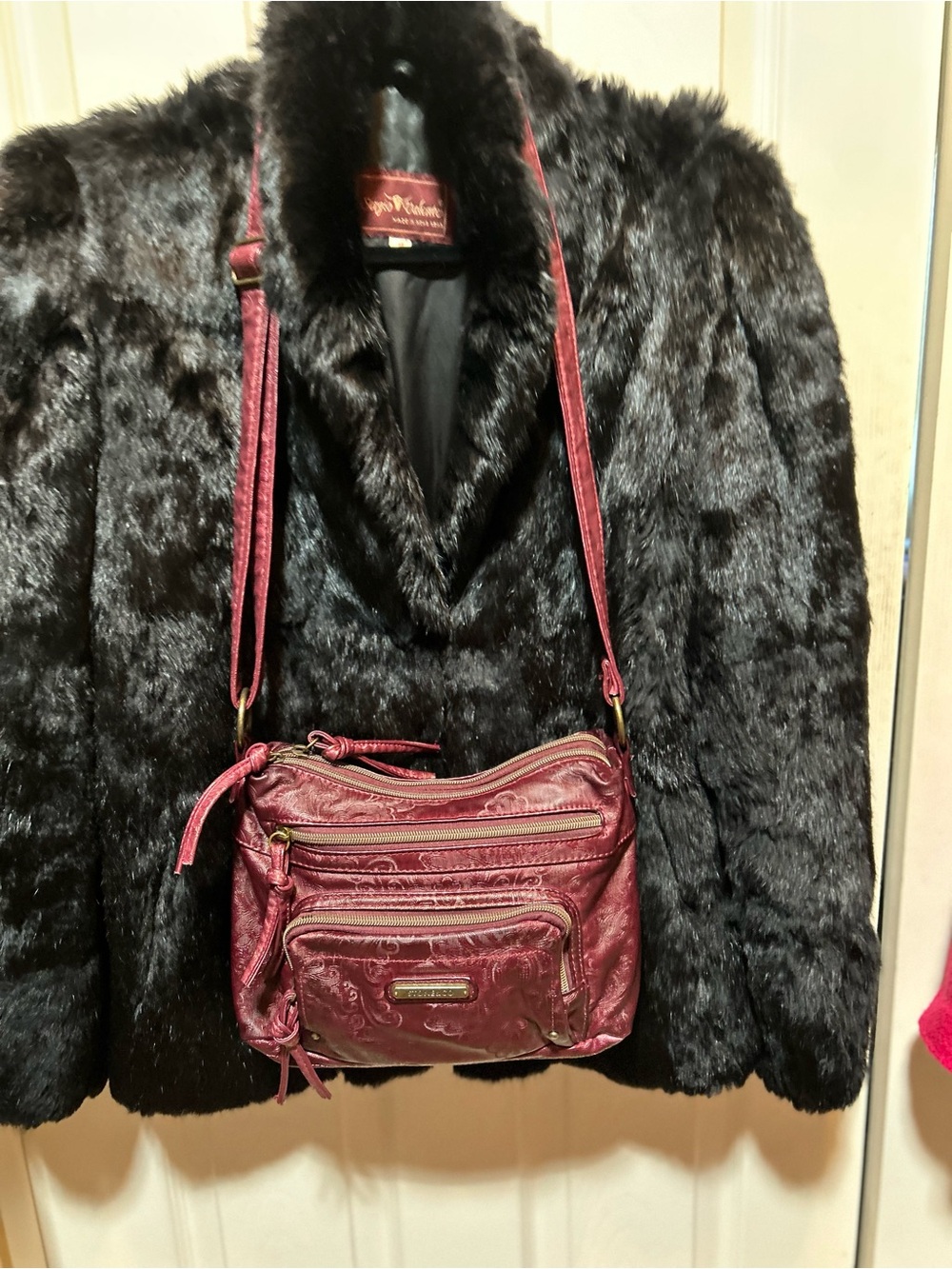 Stone & Co. Vegan Faux Leather Messenger Bag Maroon & Paisley design.
Crossbody
